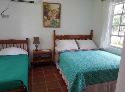 Private villa apartment with pool and within 15 minute walk to 3 beaches.