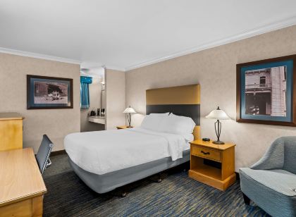 大學旅舍貝斯特韋斯特飯店