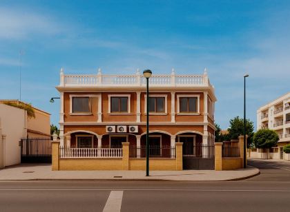 Ayz Elcano - Auto Check-in Property