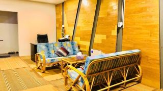 yellow-duckling-hostel