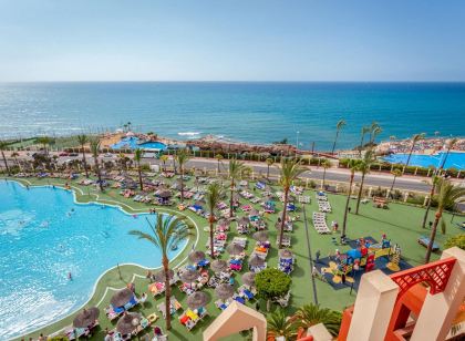 假日世界村飯店