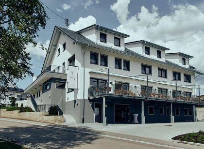 hotel die burg - burg-aasen GmbH