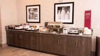 hampton-inn-and-suites-by-hilton-thunder-bay
