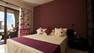grand-bay-suites