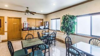 econo-lodge-inn-and-suites-corpus-christi