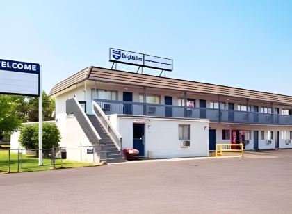 SilverStone Inn North Spokane