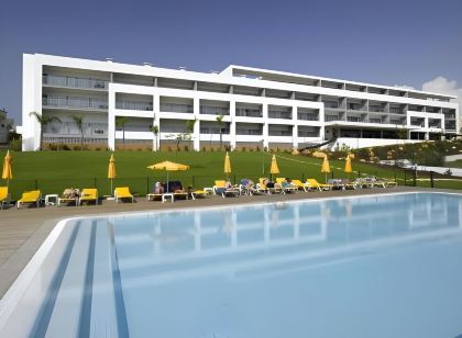 Pelican Alvor