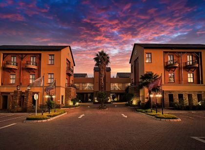 Royal Elephant Hotel & Conference Centre