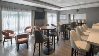 hampton-inn-boston-logan-airport