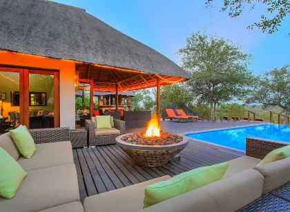 Tulani Boutique Lodge - Includes Game Drives and Meals
