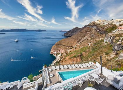 Athina Luxury Suites