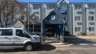 microtel-inn-and-suites-by-wyndham-charlotte-airport