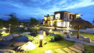 traditional-art-villa