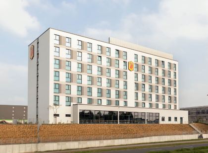 Super 8 by Wyndham Oberhausen