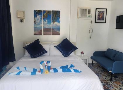 LA GRANDE SHORES Beach Resort