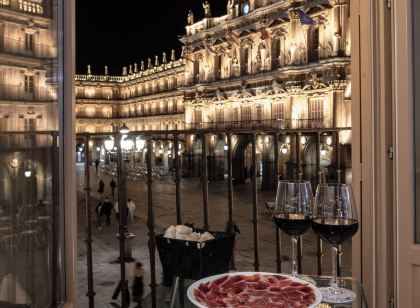 Salamanca Luxury Plaza