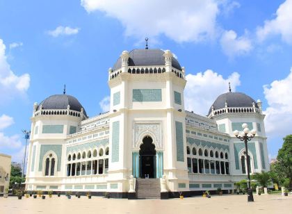 Garuda Plaza Hotel