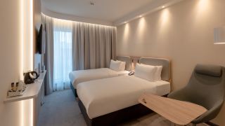 holiday-inn-express-munich-north-an-ihg-hotel