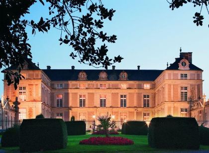 Logis Hôtel-Restaurant Au Vieux Morvan, Piscine & Spa au cœur de la Bourgogne