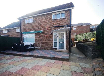 Family Holiday Home With Hot Tub & Sauna Sleeps 8