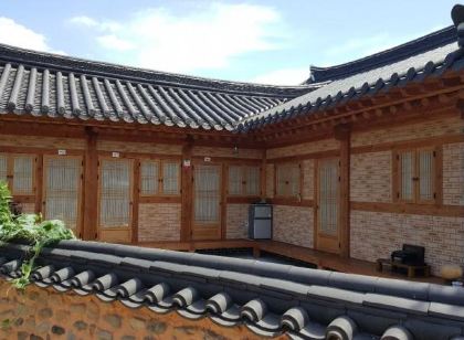 산청 예다움한옥스테이펜션