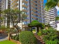 coconut-waikiki-hotel