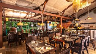 hotel-hacienda-guachipelin