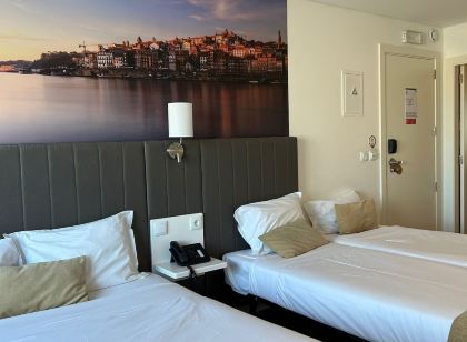 Hotel Porto Interface Trindade by Kavia