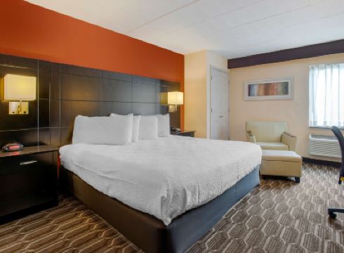 Best Western Plus Poconos Hotel