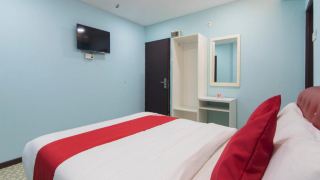 oyo-1136-pd-star-hotel