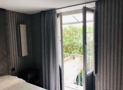 Imbriani Guest House & Suites