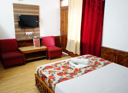 Hotel Magnolia Mallroad Manali