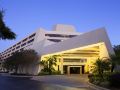 doubletree-suites-by-hilton-orlando-at-disney-springs