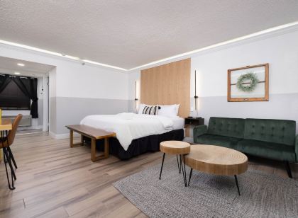 Cactus Cove Inn and Suites