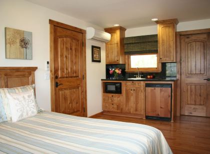 Ojai Retreat & Inn