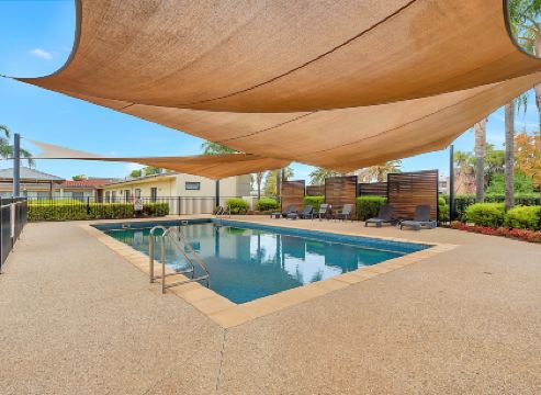 Comfort Inn Deakin Palms