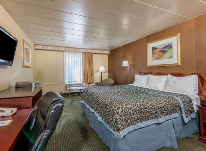 Days Inn by Wyndham Pittsburgh