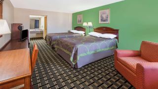 super-8-by-wyndham-houston-dtwn-i-610