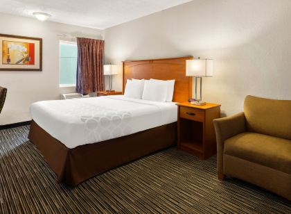 Magnuson Hotel Detroit Airport