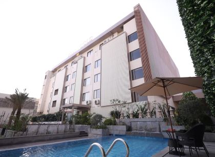 MARIGOLD-Newly Renovated Hotel