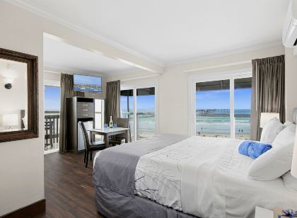 Ocean Beach Hotel