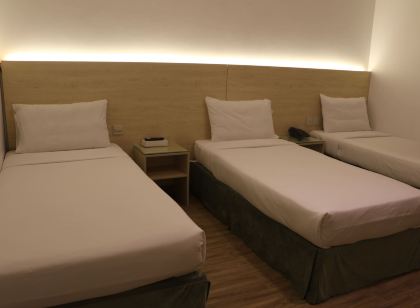 Al Alya Hotel Rooms and Suites