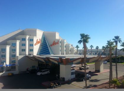 Avi Resort & Casino