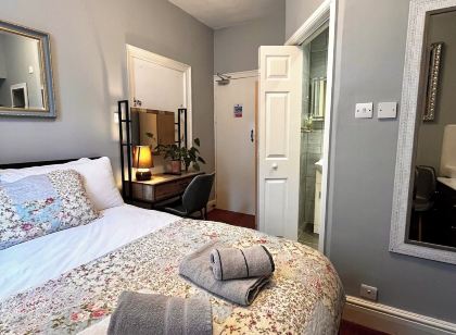 Relax Inn Guest House