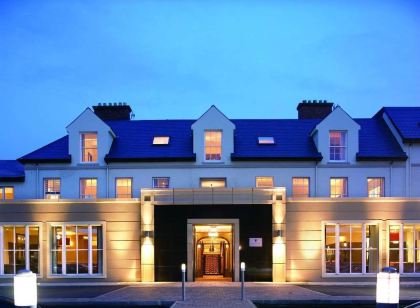 Redcastle Hotel