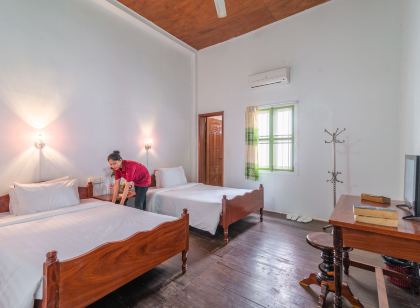 ファイブ ローズ シェム リアップ ホステル