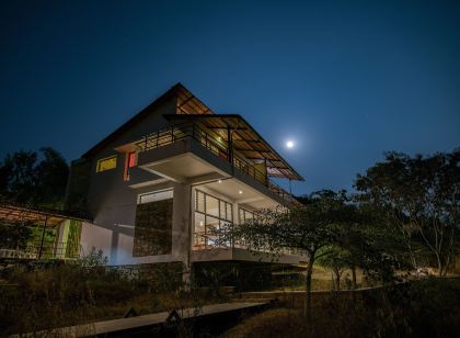 Dhole's Den Bandipur