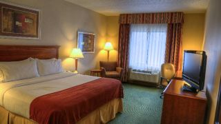 holiday-inn-express-valparaiso-an-ihg-hotel