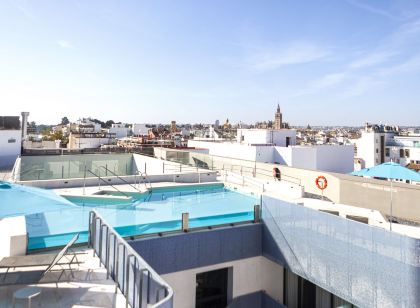 Hotel Macià Sevilla Kubb