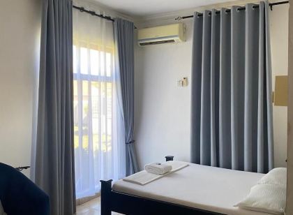 Marbella Lodge